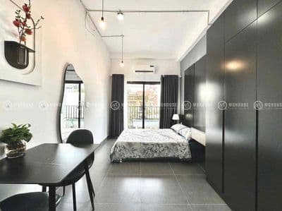 Khai truong dự án mới studio 100%
