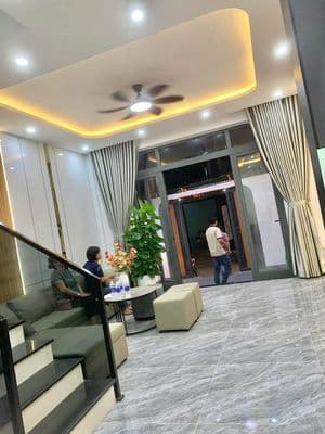 Nhà 3 tầng mới full nội thất - Gần ĐH Sư Phạm & Bến xe TT _ Giá4,95 tỷ