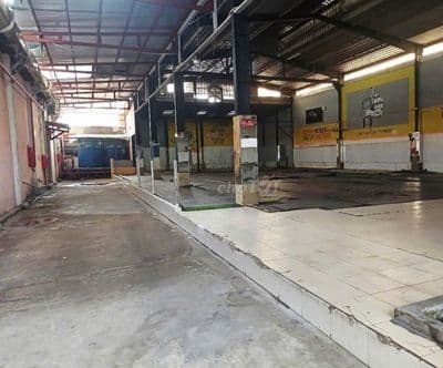 Cho thuê mặt bằng Mặt tiền Quang Trung, Gò Vấp, DT 600m², xe tải vào
