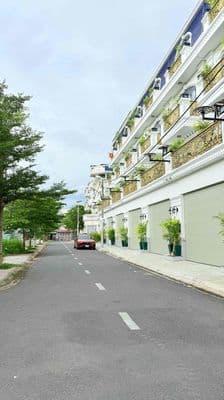 GIẢM SỐC 500tr còn 9ty 80m2 nhà 4 tầng full nội thất