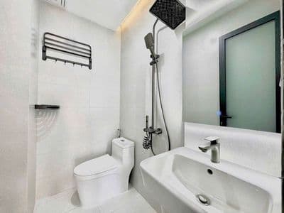 Thật 100% thu net 120 triệu/tháng. 32 phòng hầm 7 lầu 6x25m. 150m2