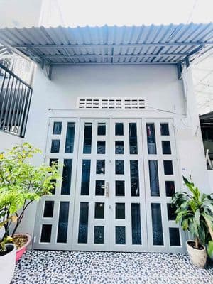 Cách 30m ra hẻm xe tải thông - nhà c4 50m² – nguyễn văn lượg