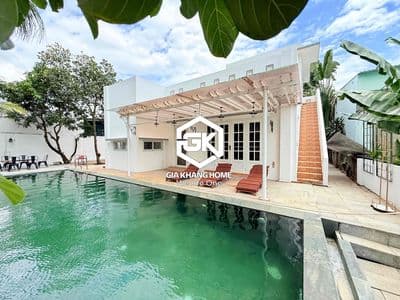 Cho thuê biệt thự sân vườn phía nam nha trang có hồ bơi 3 phòng ngủ