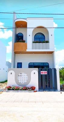 Bán nhà mới xây hoàn thiện 3 p ngủ, tại khu Đông phú, Cần thơ