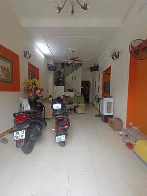 Nhà 4 tầng 88m2 khu bình hưng đối diện bến xe q8