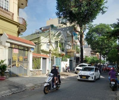 Cho thuê mặt bằng căn góc mặt tiền Phan bội châu Bình thạnh 28 triệu