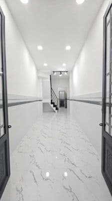 Nhà đẹp giá tốt ngay trung tâm tiện đi lại
