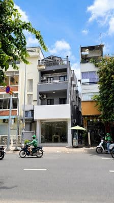 Cho thuê nhà mt nguyễn đình chiểu - cao thắng, 5x13m, 4 tầng mới