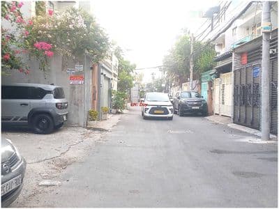 Cho thuê nhà 50m2 đường xe hơi 793 Trần Xuân Soạn, giá 8 triệu