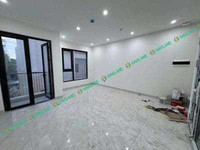 Cho thuê văn phòng tầng 2 - ngay chân cầu trần thị lý