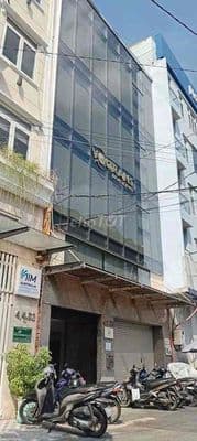 Ngang 9m, ốp kính full toà, có bãi xe tại số 5 nguyễn gia trí q.bth