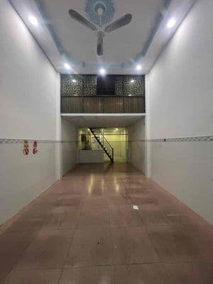 Cần cho thuê nhà đường xe tải thông 4x18m đúc lửng 2pn 2wc 8.5tr