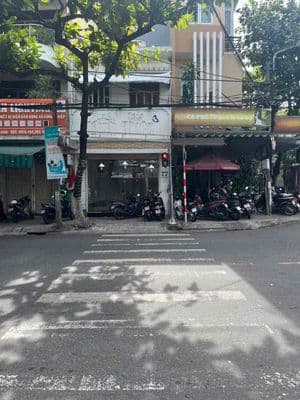 Bán gấp nhà 2 Tầng 2 Mt 77 Nguyễn Thị Minh Khai
