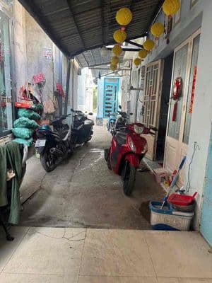 Nhà Vi Bằng Hẻm thông 1651 Lê Văn Lương, Nhơn Đức