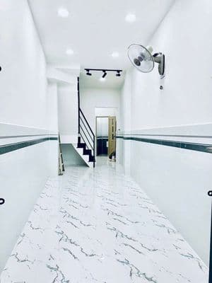 Bán nhà mới hẻm 136 đường Nguyễn Thị Tần P2 Q8