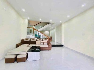 Cho thuê nhà 3 tầng 5 phòng ngủ khu monarchy gần cầu rồng