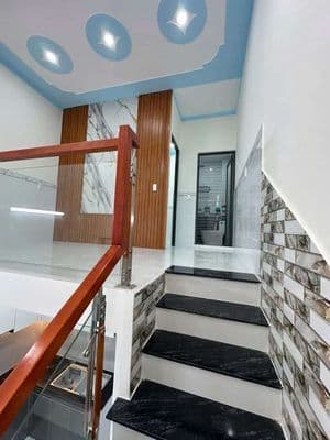 bán nhà tổ chức mới xây gác lửng