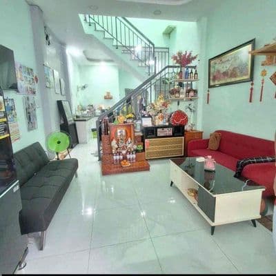 Nhà gần ngã tư ga. trệt lầu 2pn 2wc. khu dân cư an ninh, yên tĩnh