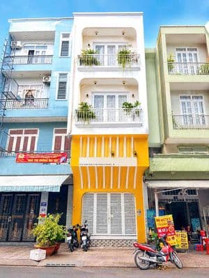 Nhà MTKD Thống nhất.Tân Phú.DT:4 X 19m Trệt lửng 2Lầu 5PN 4WC