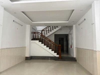 Nhà 3 tầng mt khúc hạo 6pn