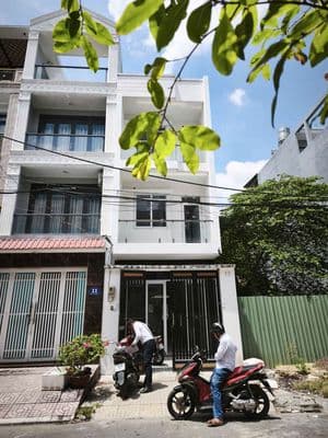 cho thuê nhà mới xây khu tên lửa