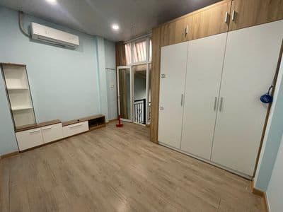 Cho thuê nhà hẻm xe hơi luỹ bán bích 4 x 12,5 đúc 1 lầu siêu đẹp 2 pn