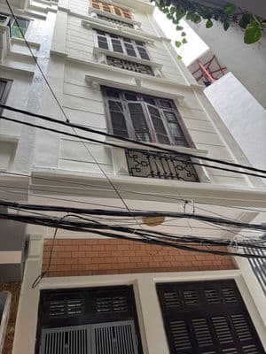 Thuê nhà 5 tầng, 32m2, ngõ rộng, mặt tiền 7m, phù hợp kinh doanh