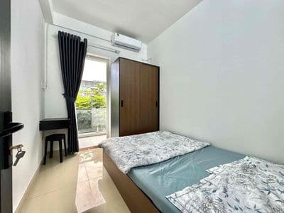 Căn hộ 2pn full nội thất – sát đh văn lang (đi bộ 2 phút)