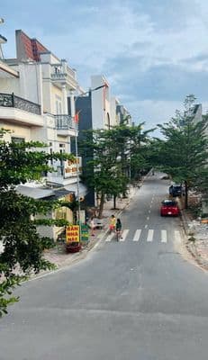 Mặt tiền kinh doanh