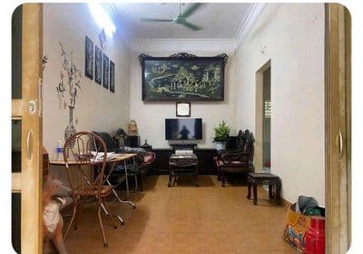 Cho thuê Nhà 4 tầng 5PN 3WWC mặt đường Hoàng Mai. kinh doanh tốt và ở