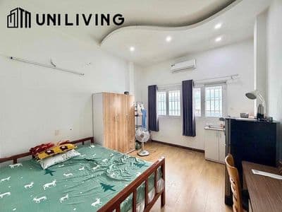 studio cửa sổ_full nội thất_ngay ngã 7 Lý Thái Tổ_gần Đại Học Kinh Tế