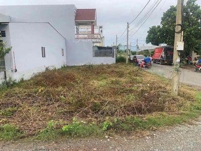 Bán Lô Góc 2 Mặt Tiền Đương Lớn Thích Hợp Kinh Doanh Buôn Bán