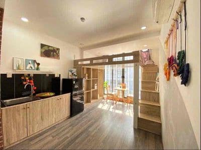 Căn hộ mini có gác, ban công đầy đủ nội thất, thang máy