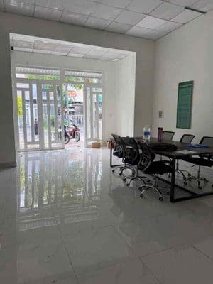 Cho thuê nhà nguyên căn mt kinh doanh - kdc phong phú 4 - 3pn