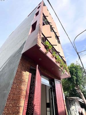Nhà ful nội thất. ngay trung tâm