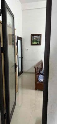 Cho thuê nhà 2 tầng mt triệu quốc đạt