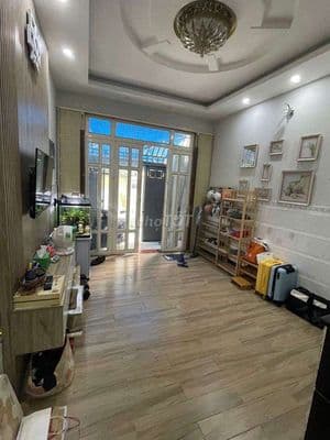 Nhà Full Nội Thất 1 Trệt 2 Lầu 3PN 3WC Hẻm Lâm Văn Bền