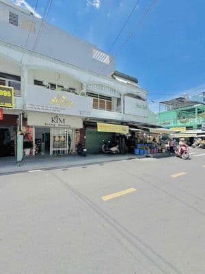 Cho thuê mbkd sát bên chợ tân quy vị trí đẹp q7