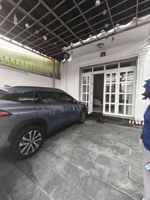nhà lầu 8x18 gần chợ linh xuân