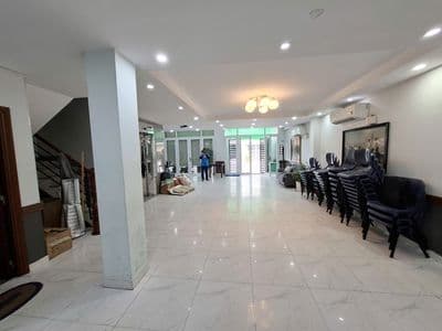 Góc 2 MT Nhà Đẹp MTKD 20m khu Tên Lửa 6x20m GIÁP Q6 GẦN CV PHÚ LÂM