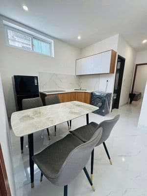 Cho Thuê Căn Hộ Mới Xây 2 Phòng Ngủ Ngay Chợ Ngô Quyền