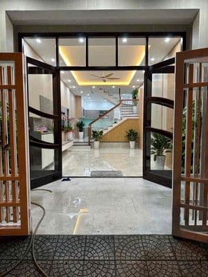 CHO Thuê Nhà 2 Tầng Full Nội Thất Mới 100% Đường 7m5 Mân Thái