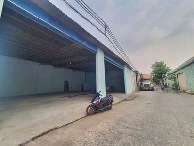 Cho thuê kho Hẻm xe Công đường Nguyễn Thị Tú- DT 20x22- Giá 55Tr