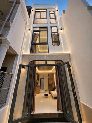 Bán nhà q1 ngay chợ bến thành mới xây 4 tấm đẹp