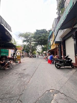 Nhà HXH Thái Phiên Q11, 5 tầng, nở hậu, 40m², 8.6 tỷ