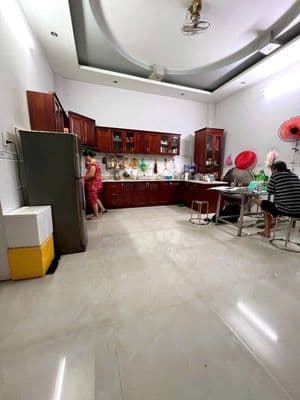 Mặt tiền bà triệu – 4 tầng btct – ngay trung tâm thị trấn hóc môn