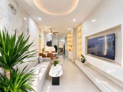 Nhà đẹp Nguyễn Công Trứ, Bình Thạnh, 6.95 tỷ