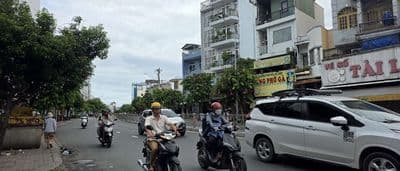 Mặt tiền nguyễn thái sơn – vị trí đẹp, kinh doanh tốt