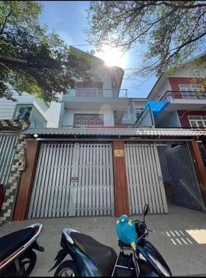 biệt thự mini 7 x 20 có 6pn 5wc kế bên siêu thị eon bình tân