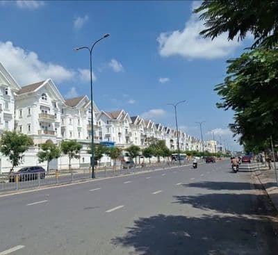 Nhà bán Dương Quảng Hàm, 4.3x15, 4 tầng, hơn 40tr/tháng